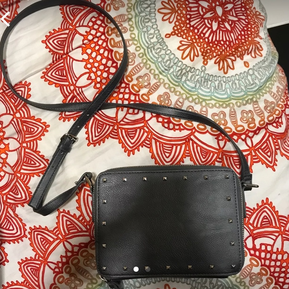 Grey medium size purse